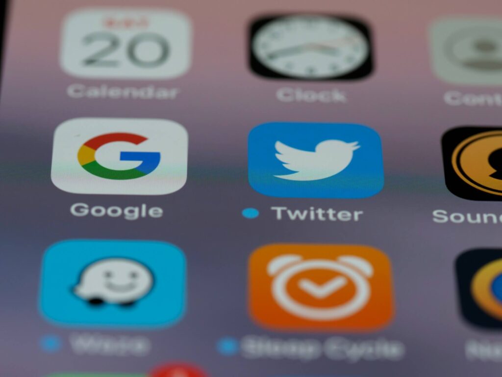 Social media w wypożyczalni